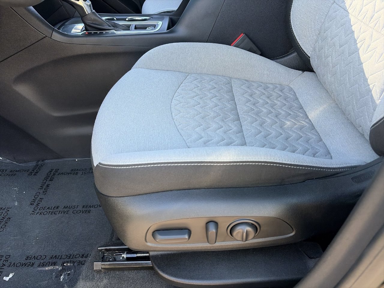 Used 2024 Chevrolet Equinox LS w/ LS Convenience Package FWD image 19