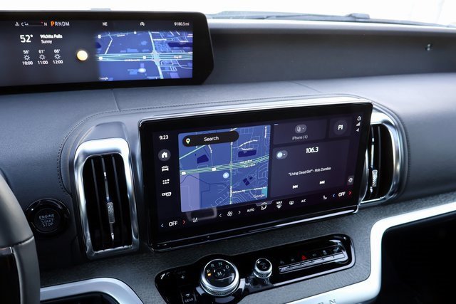 Used 2025 Ford Expedition Tremor image 35