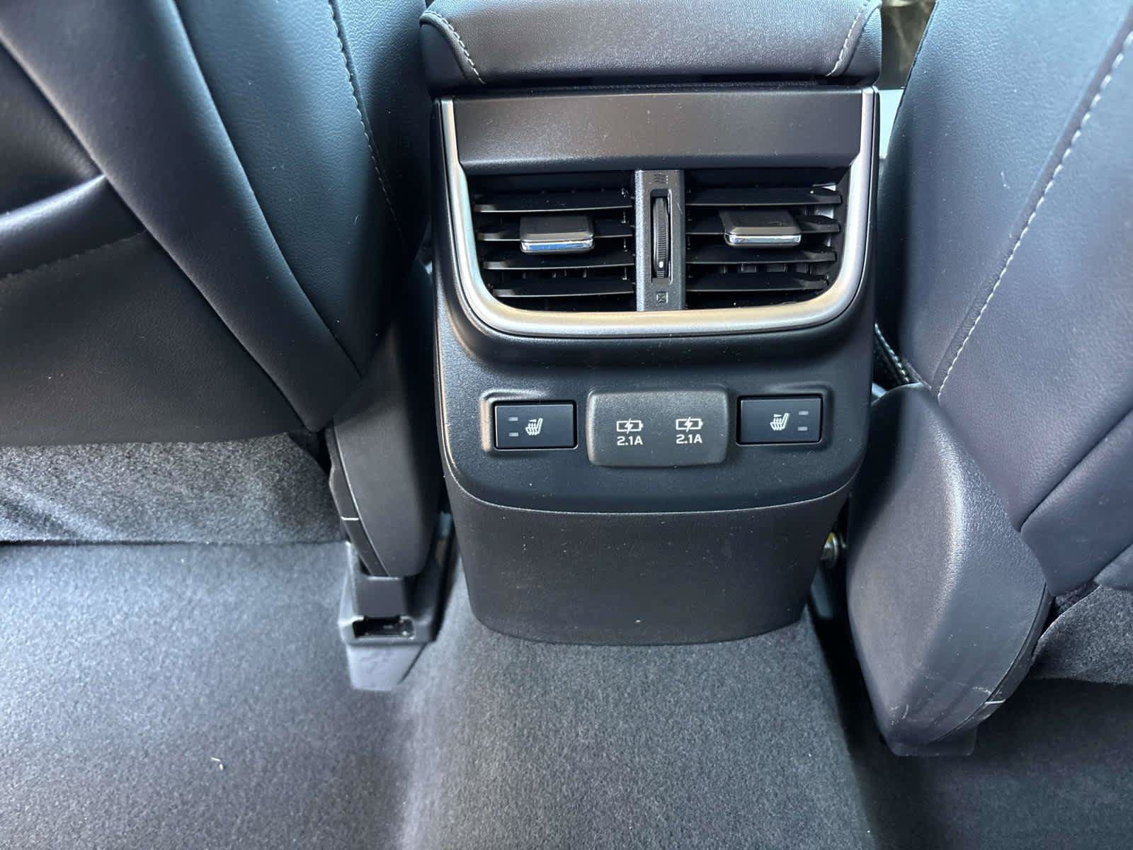 Used 2022 Subaru Outback Limited AWD/4WD image 11