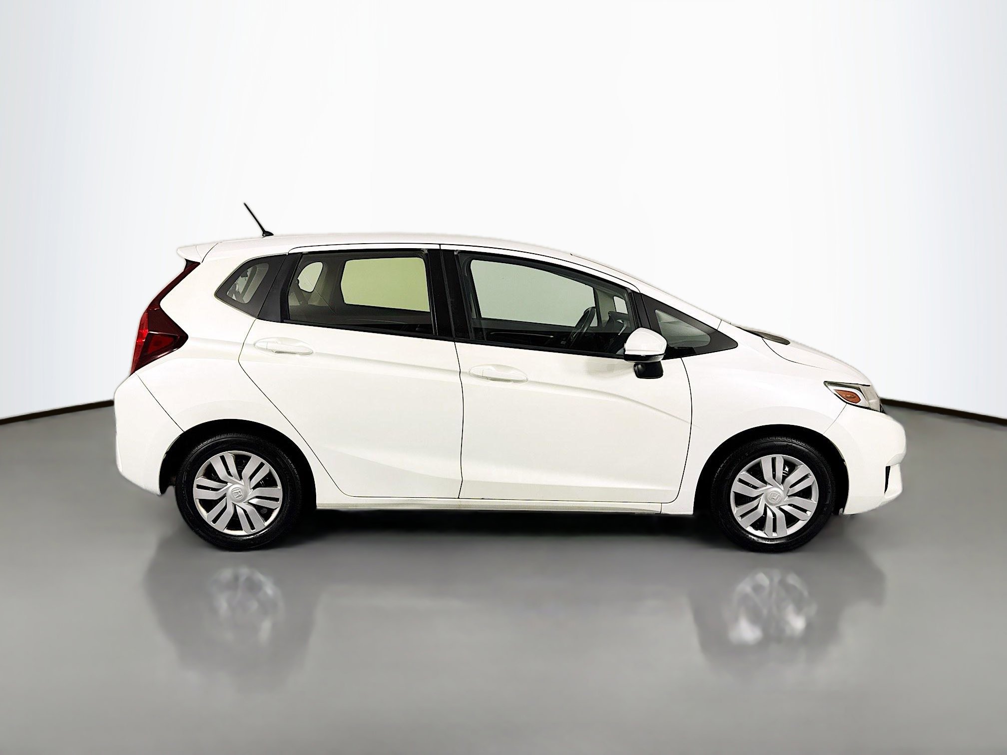 Used 2016 Honda Fit LX image 4