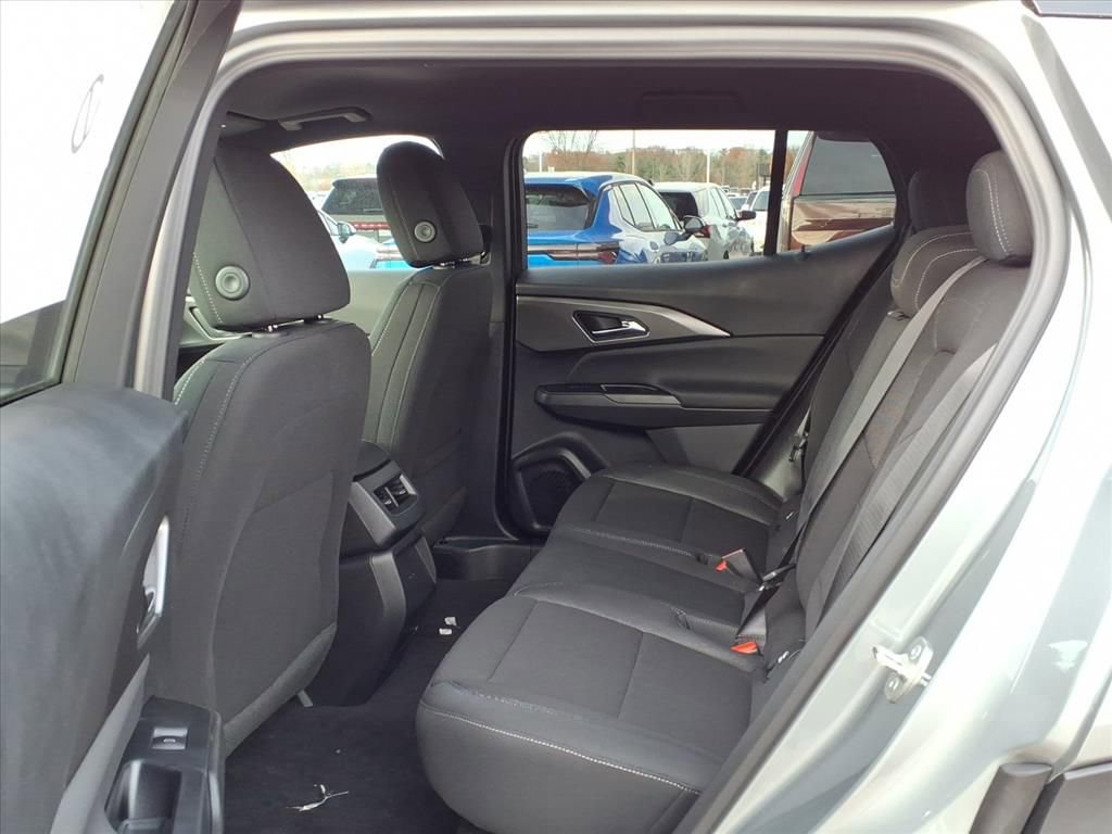 New 2026 Chevrolet Equinox EV LT image 9