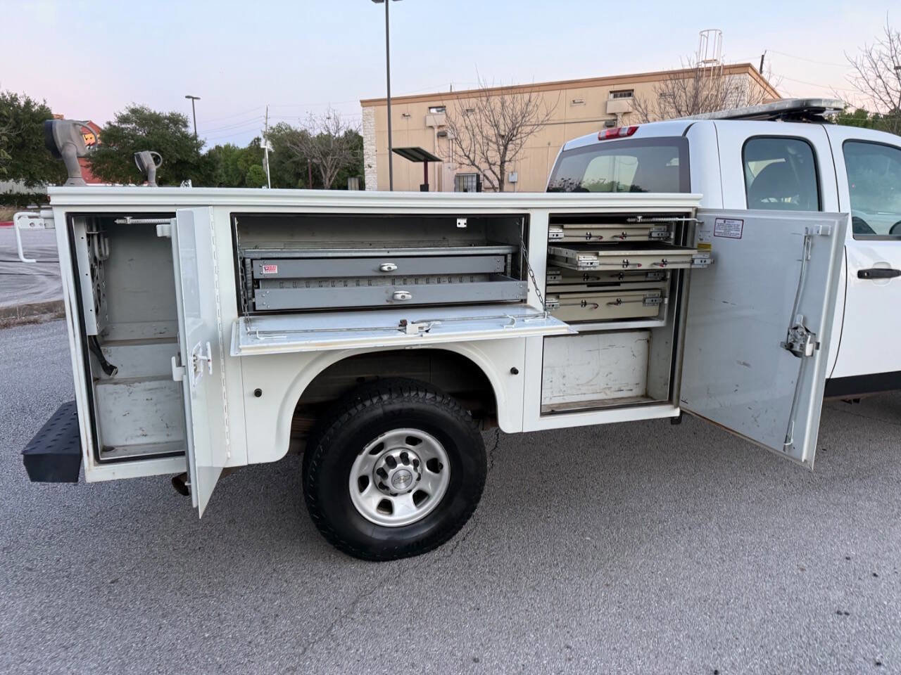 Used 2010 Chevrolet Silverado 3500 W/T w/ Snow Plow Prep Package image 17