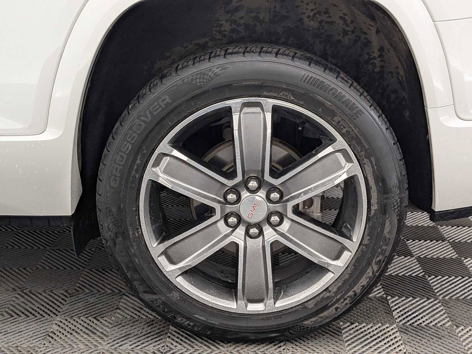 Used 2017 GMC Acadia Denali w/ Technology Package image 14