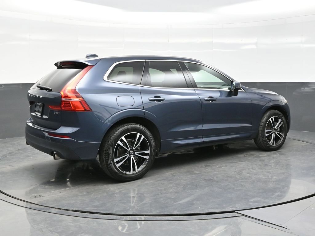 Used 2020 Volvo XC60 T5 Momentum AWD/4WD image 7