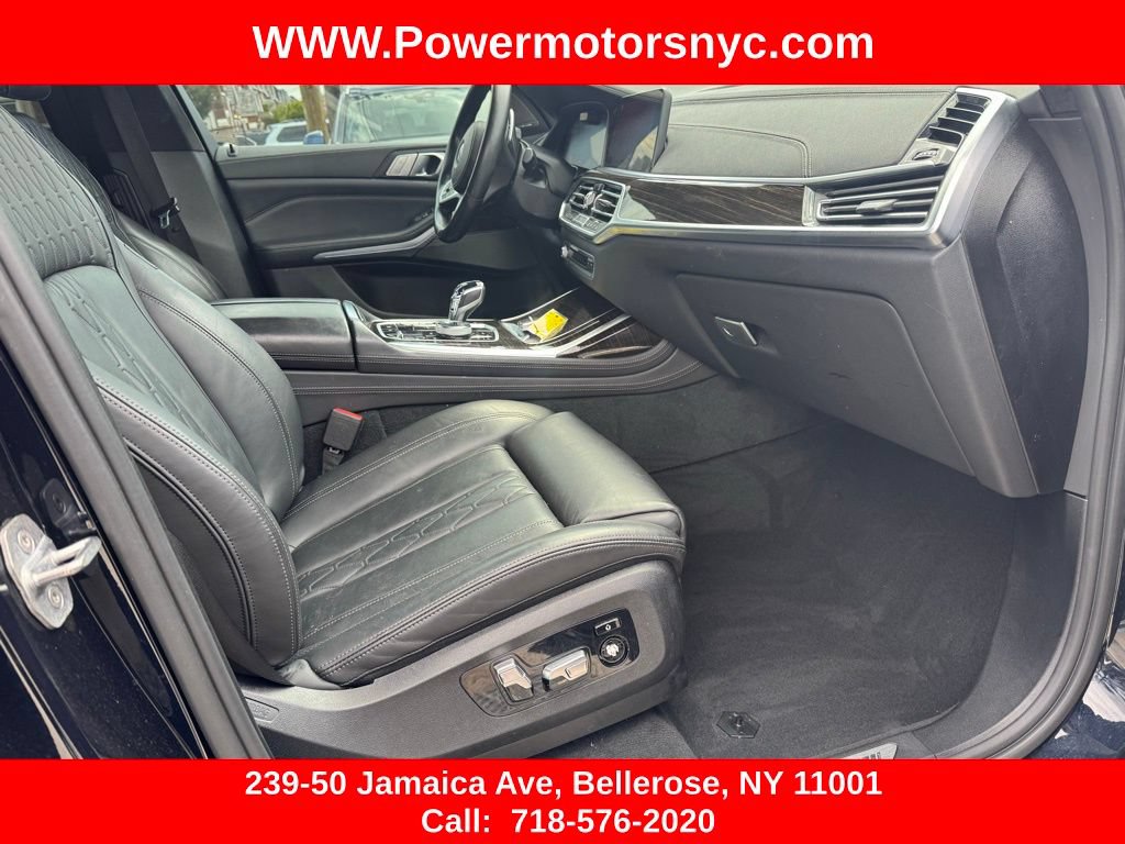 Used 2020 BMW X7 M50i AWD/4WD image 21