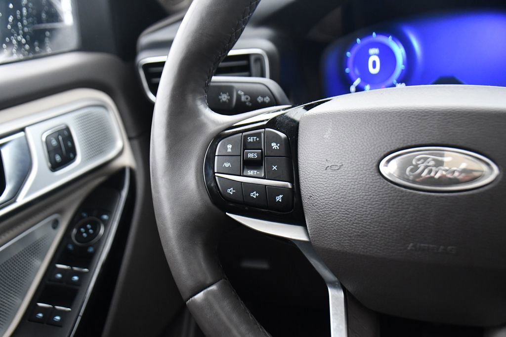 Used 2023 Ford Explorer Platinum w/ Technology Package image 35