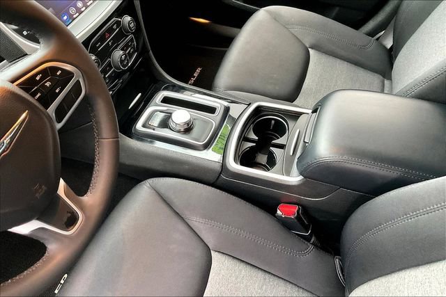 Used 2023 Chrysler 300 Touring image 14
