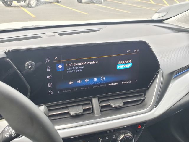 Certified 2024 Chevrolet Trax LT w/ Driver Confidence Package image 27