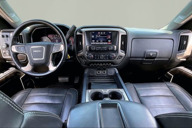Used 2015 GMC Sierra 2500 Denali w/ Duramax Plus Package AWD/4WD image 7