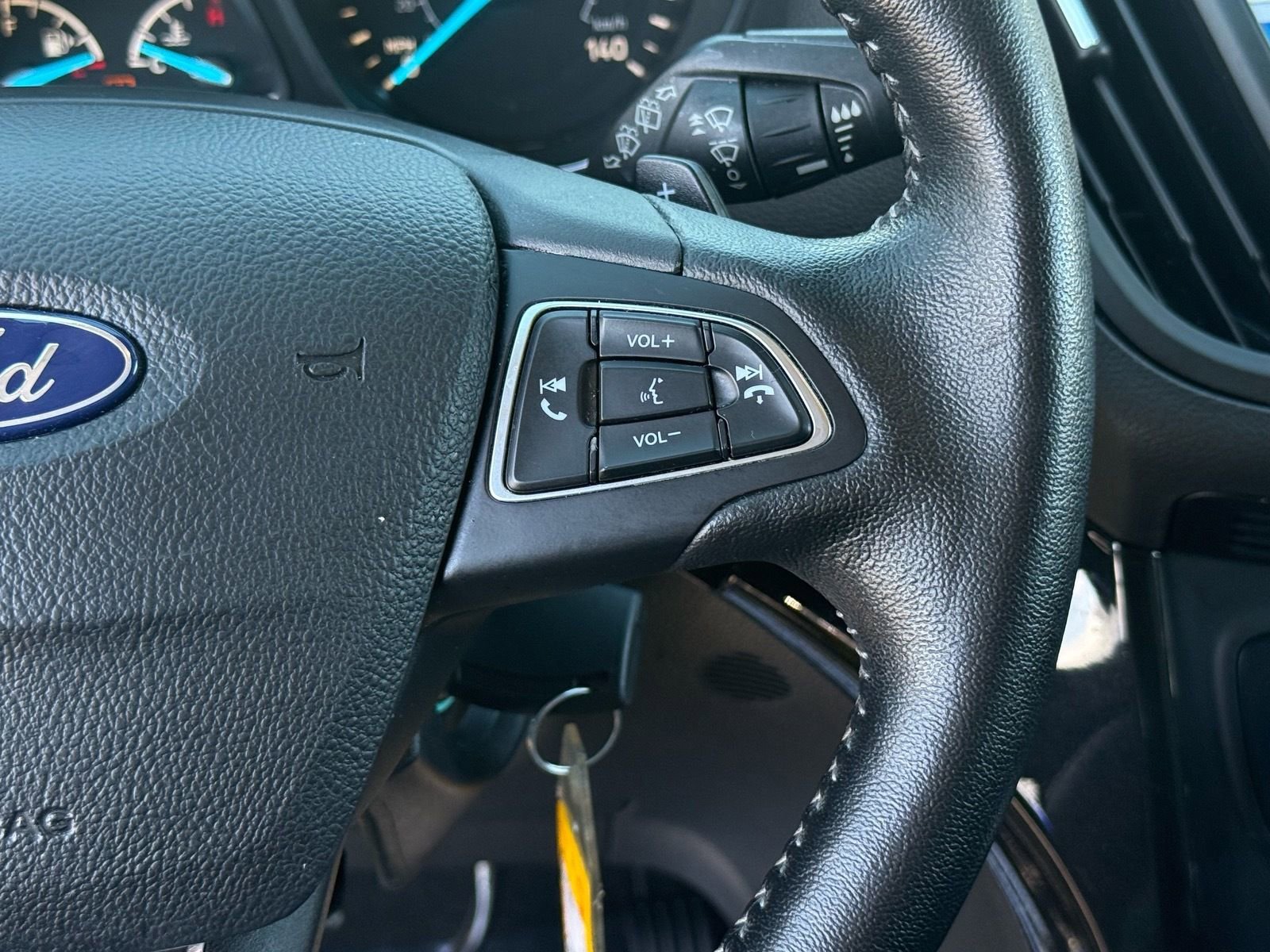 Used 2017 Ford Escape SE w/ Equipment Group 201A image 19