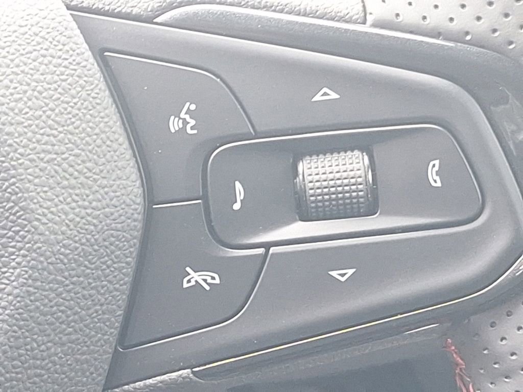 New 2026 Chevrolet Trax RS w/ Driver Confidence Package image 31