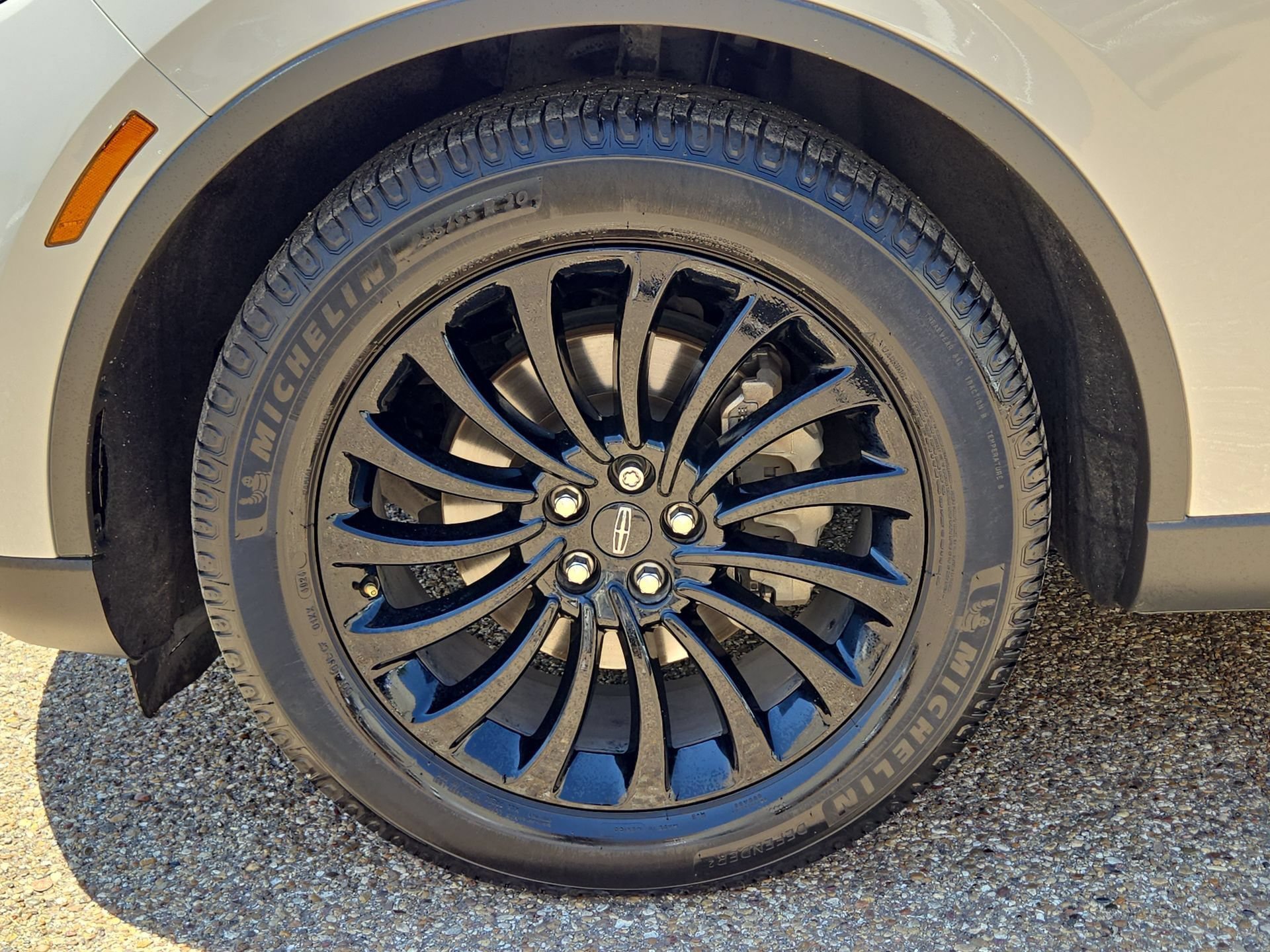 Used 2023 Lincoln Aviator 2WD w/ Premium Package image 11