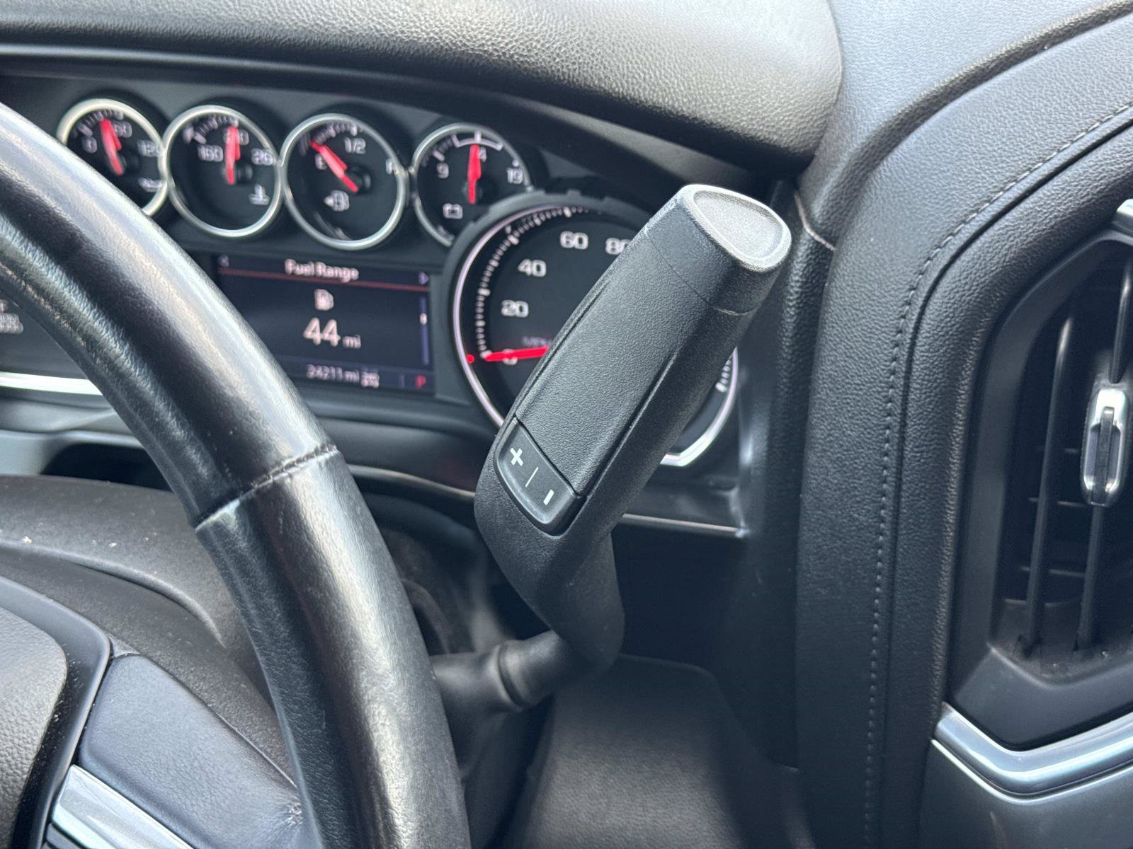 Used 2021 Chevrolet Silverado 1500 LT Trail Boss w/ Convenience Package II AWD/4WD image 18