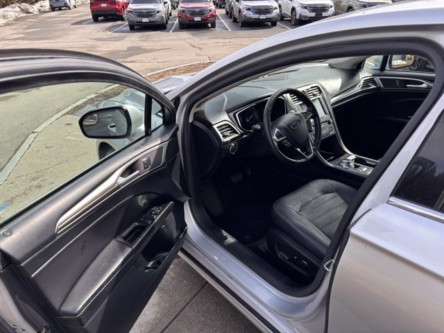 Used 2017 Ford Fusion Energi SE image 19