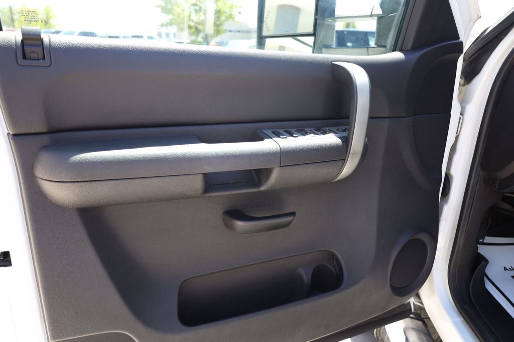 Used 2009 GMC Sierra 2500 SLT AWD/4WD image 10