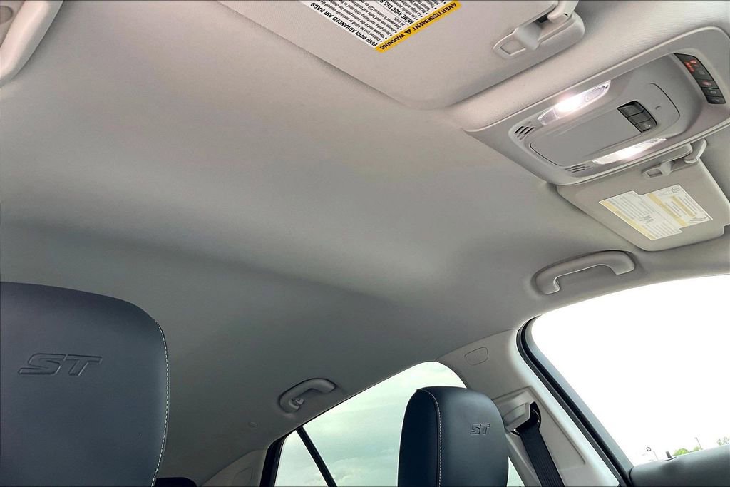 Used 2024 Buick Envision Sport Touring AWD/4WD image 28