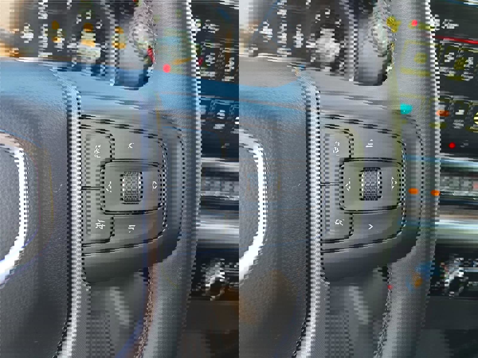 Used 2024 GMC Sierra 1500 Elevation image 30