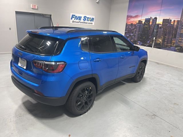 New 2026 Jeep Compass Latitude AWD/4WD image 5