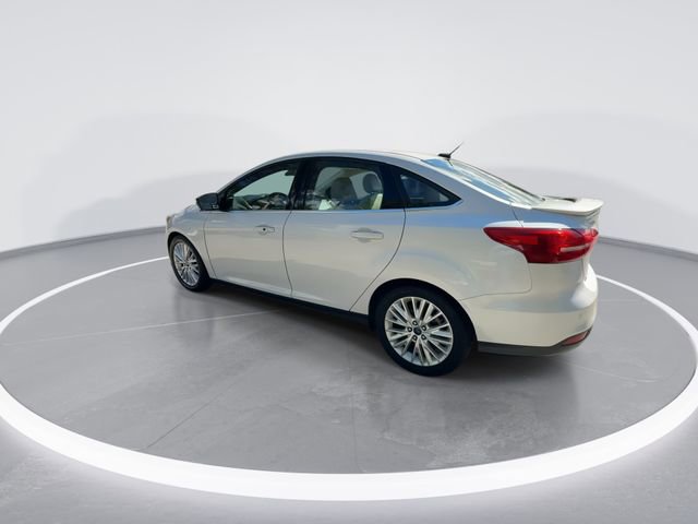 Used 2017 Ford Focus Titanium w/ Titanium Technology Package image 5