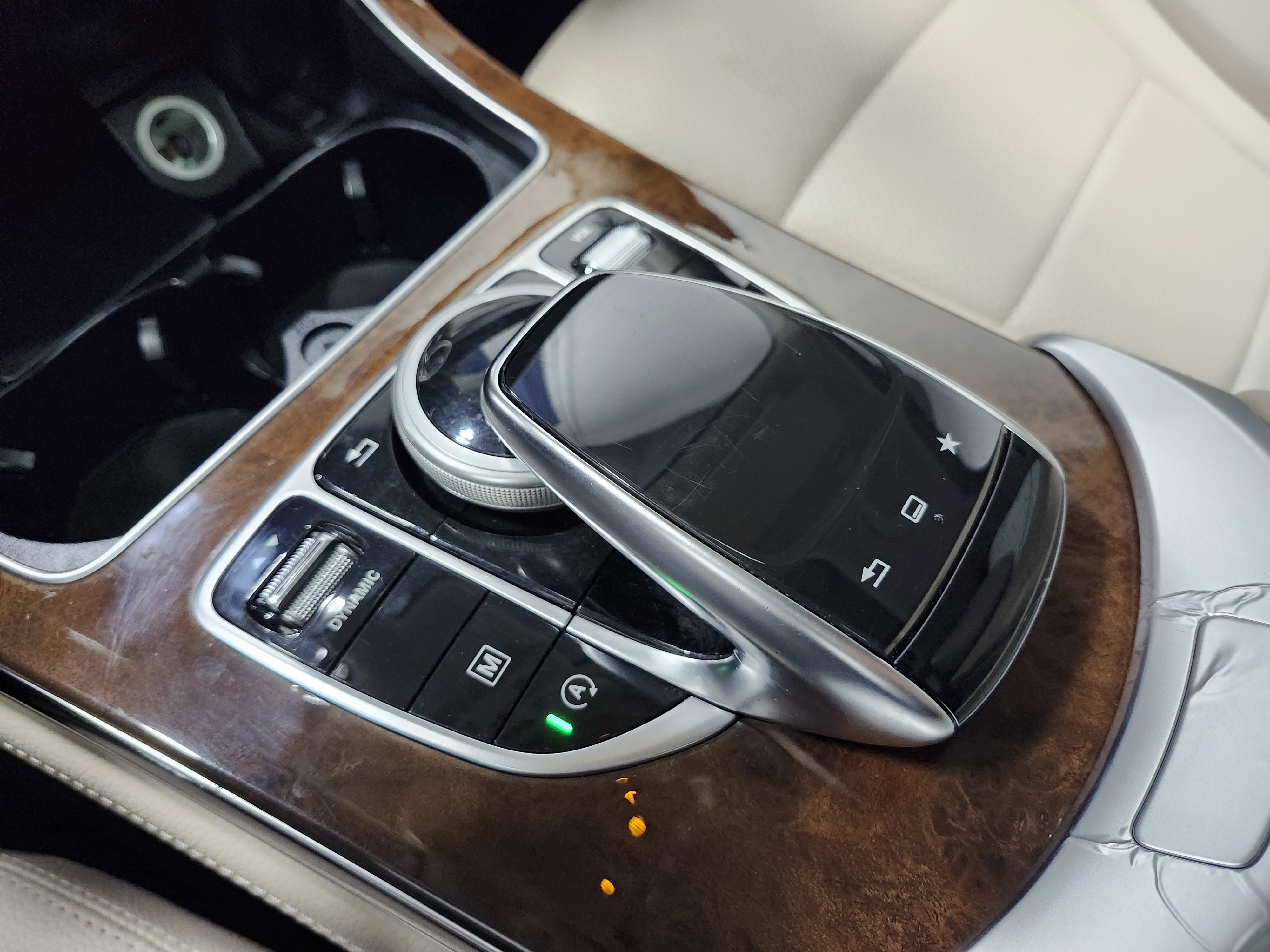 Used 2016 Mercedes-Benz GLC 300 4MATIC image 32