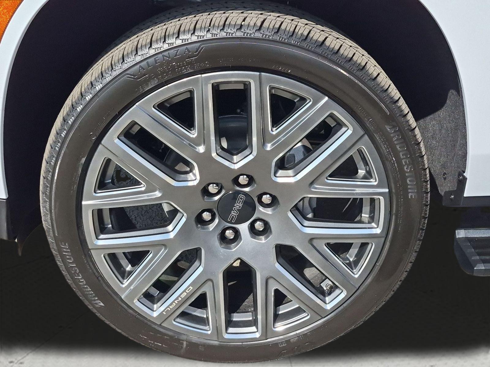 New 2026 GMC Yukon XL Denali Ultimate AWD/4WD image 34