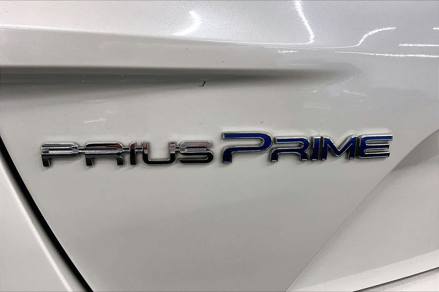 Used 2018 Toyota Prius Prime Advanced FWD image 9