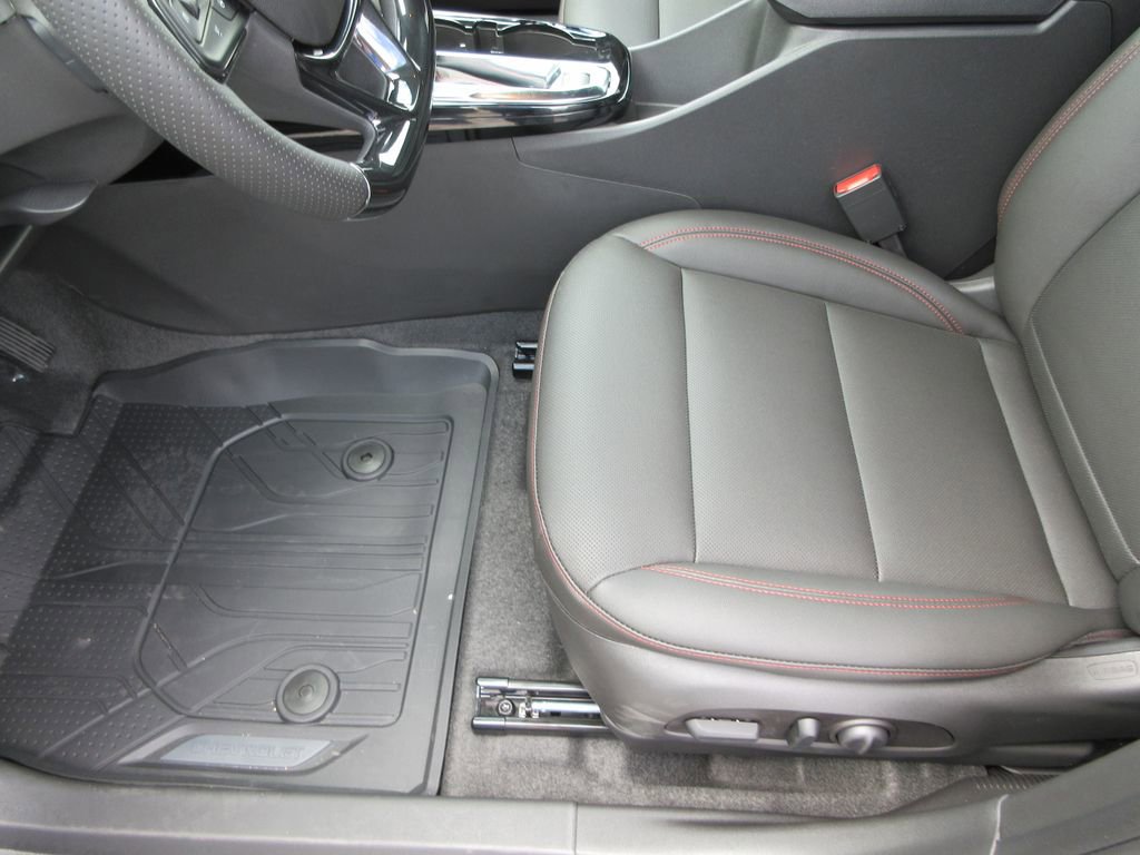 New 2026 Chevrolet Trax RS w/ Sunroof Package FWD image 21
