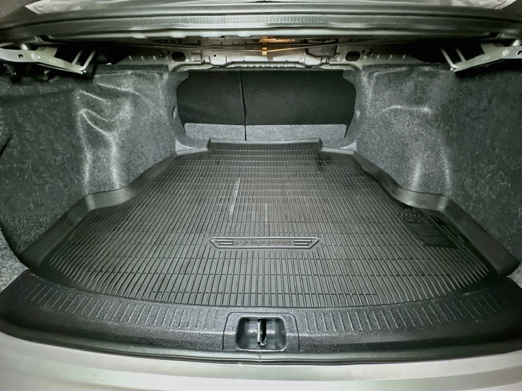 Certified 2026 Toyota Corolla SE FWD image 33