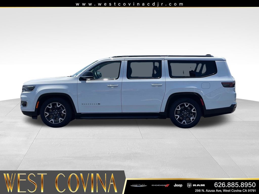 Used 2024 Jeep Wagoneer L Series III w/ Flexible Seating Group AWD/4WD image 8