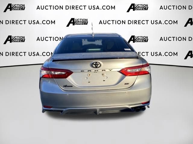 Used 2020 Toyota Camry SE image 5