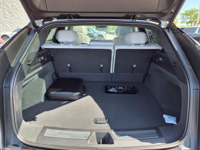 New 2025 Cadillac Lyriq Sport image 19