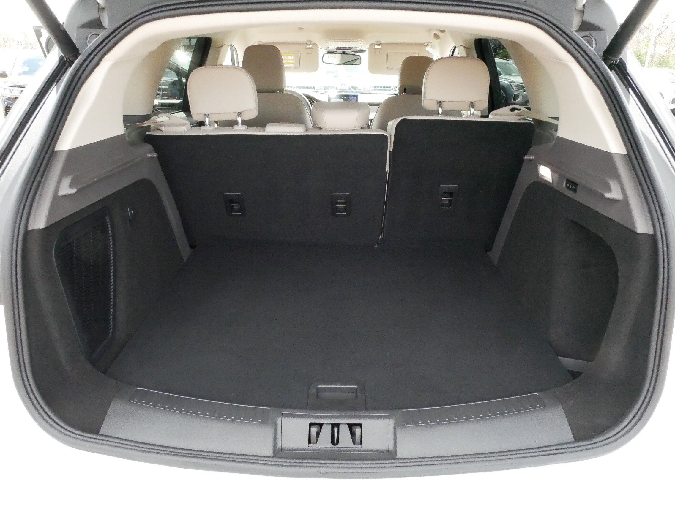 Used 2022 Lincoln Corsair AWD w/ Equipment Group 101A image 18