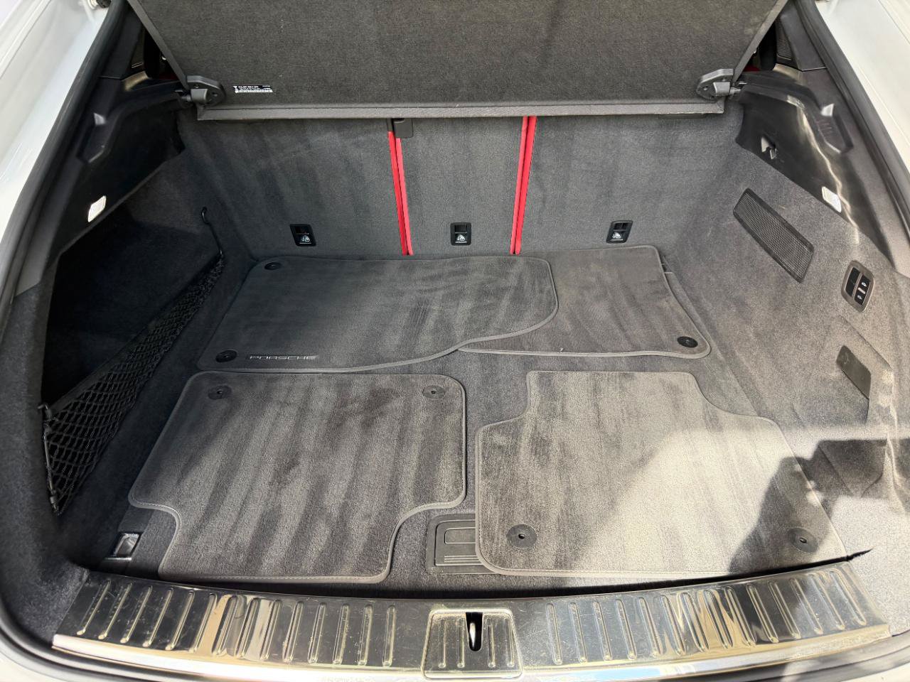 Used 2022 Porsche Cayenne GTS AWD/4WD image 21