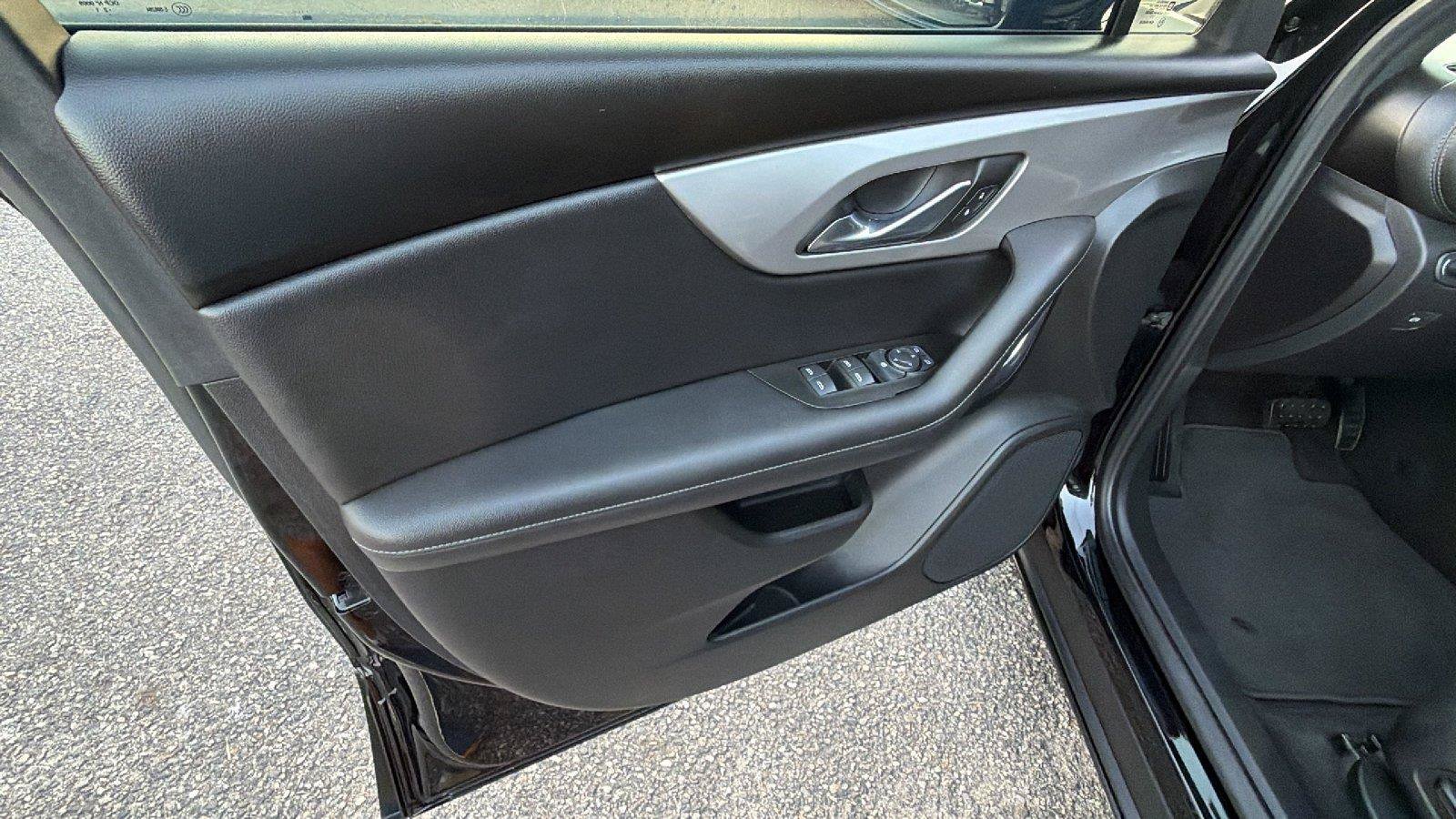 Used 2021 Chevrolet Blazer LT FWD image 14