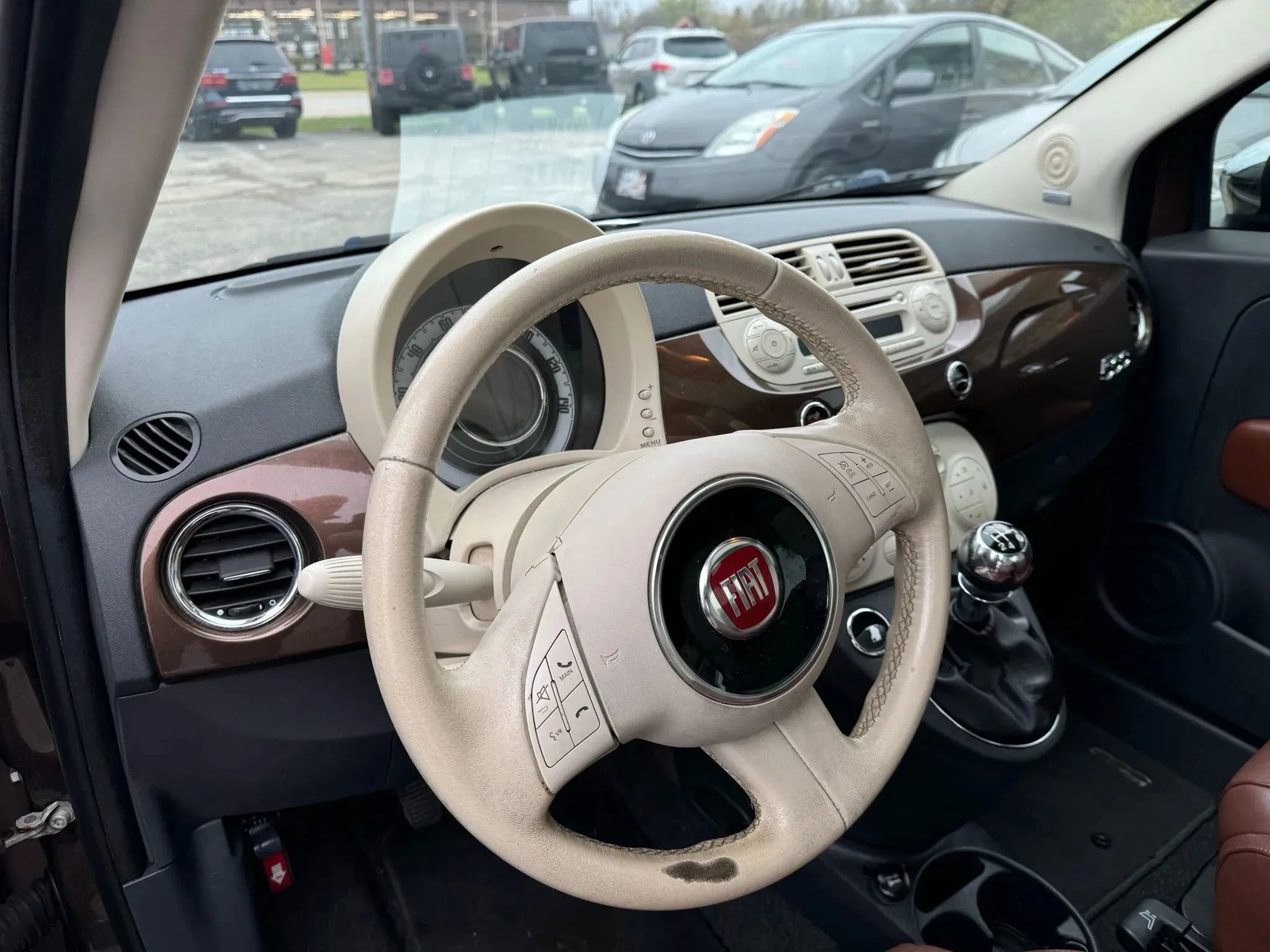 Used 2012 FIAT 500 Lounge w/ Luxury Leather Pkg image 11