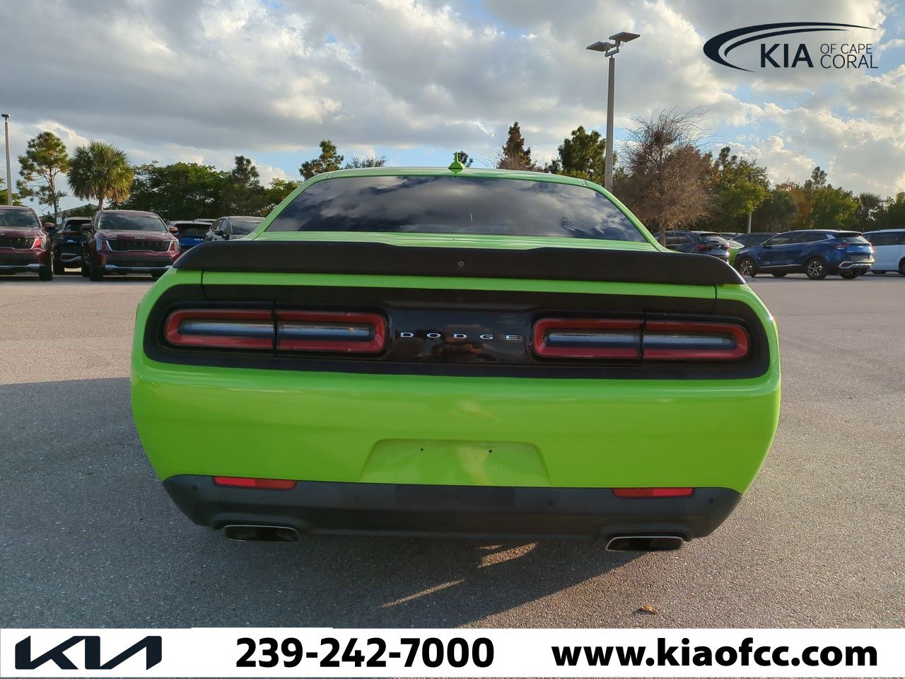 Used 2015 Dodge Challenger R/T Scat Pack w/ Scat Pack Appearance Package image 6