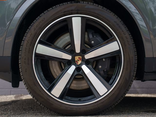 New 2026 Porsche Cayenne E-Hybrid AWD/4WD image 12