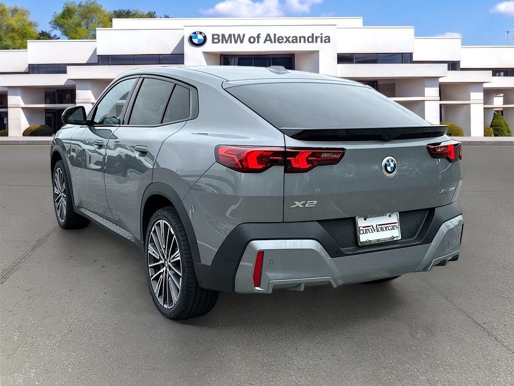 New 2026 BMW X2 xDrive28i w/ Technology Package AWD/4WD image 5