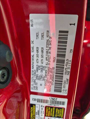 Used 2025 Toyota Tundra Limited AWD/4WD image 19