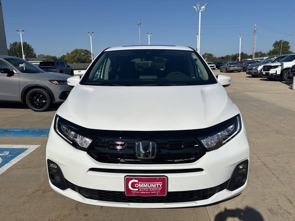 New 2026 Honda Odyssey Touring image 8