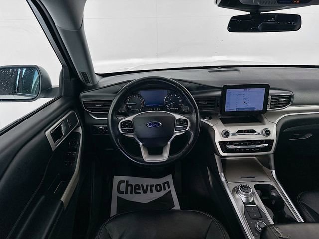 Used 2021 Ford Explorer XLT w/ Equipment Group 202A image 24