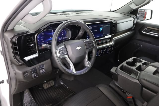 Used 2023 Chevrolet Silverado 1500 LT AWD/4WD image 25