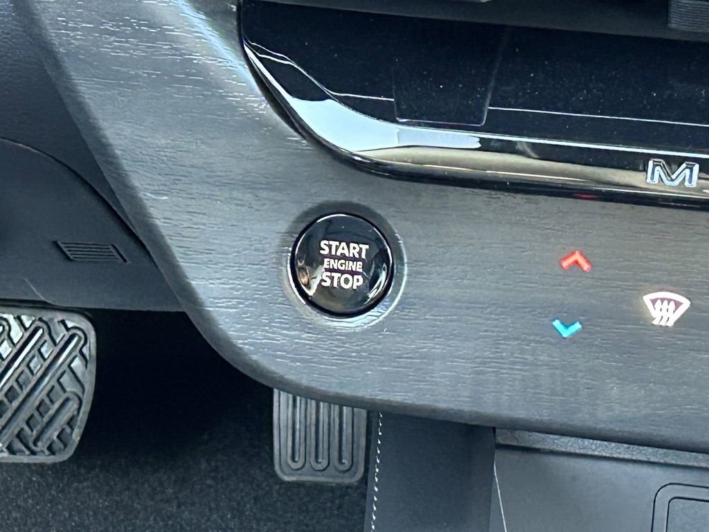 New 2026 Nissan Murano SV image 14