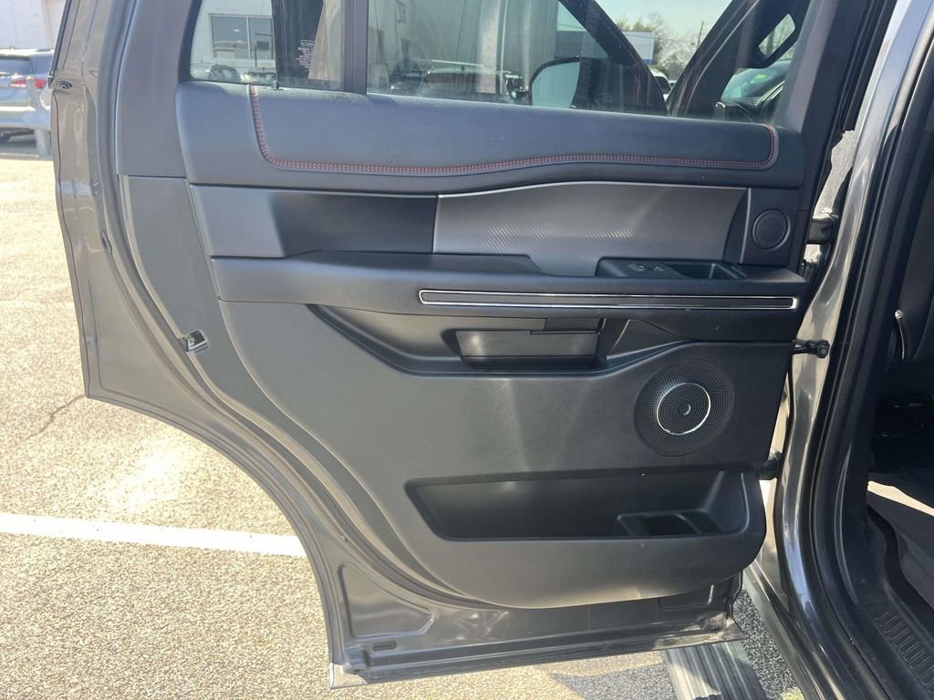 Used 2021 Ford Expedition Limited AWD/4WD image 14