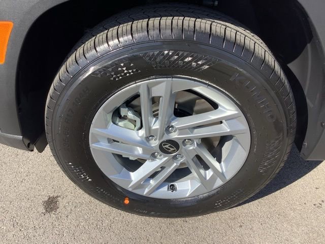 Used 2025 Hyundai Tucson SE image 37