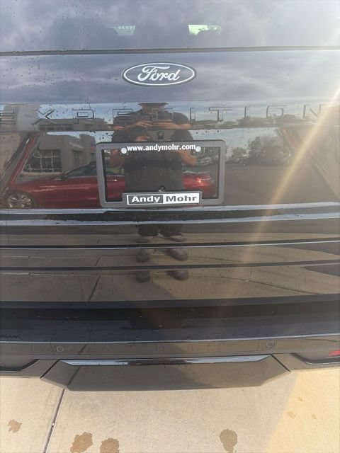 New 2026 Ford Expedition Platinum w/ Stealth Performance Package AWD/4WD image 11