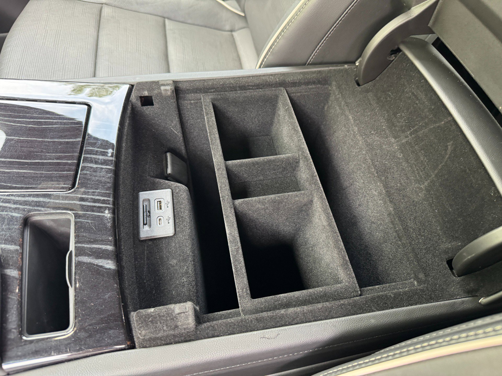 Used 2023 Cadillac Escalade ESV Sport image 43