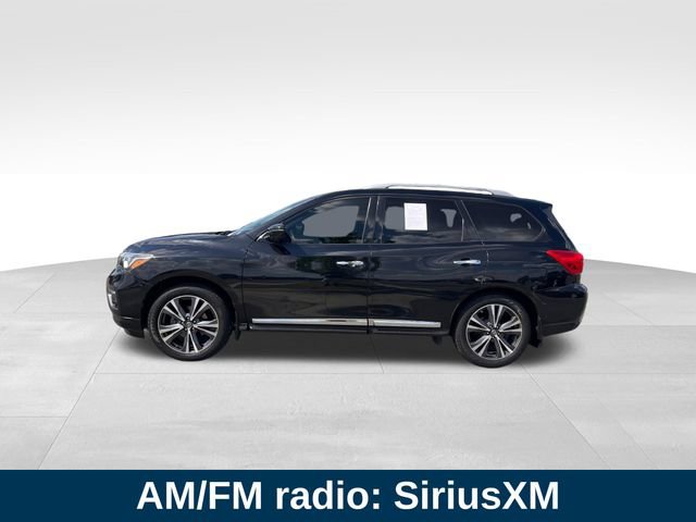 Used 2017 Nissan Pathfinder Platinum FWD image 2