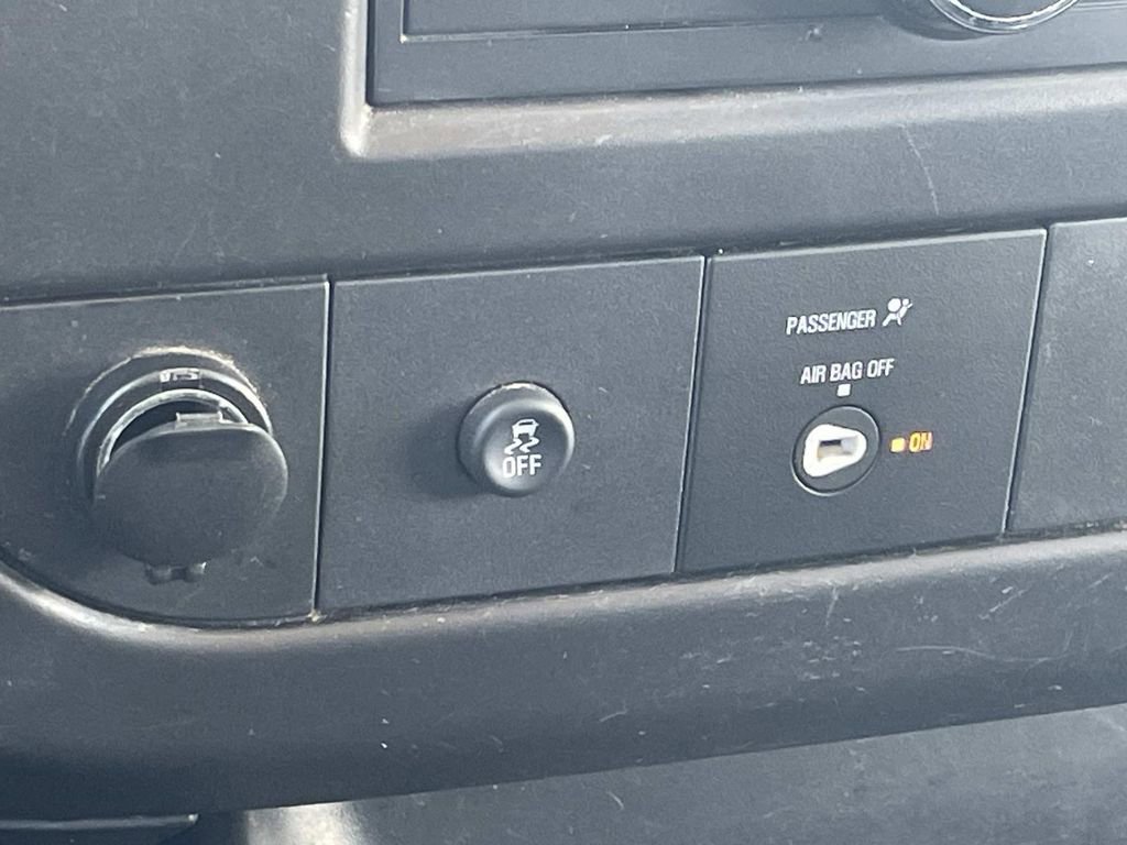 Used 2020 GMC Savana 2500 w/ Driver Convenience Package image 23