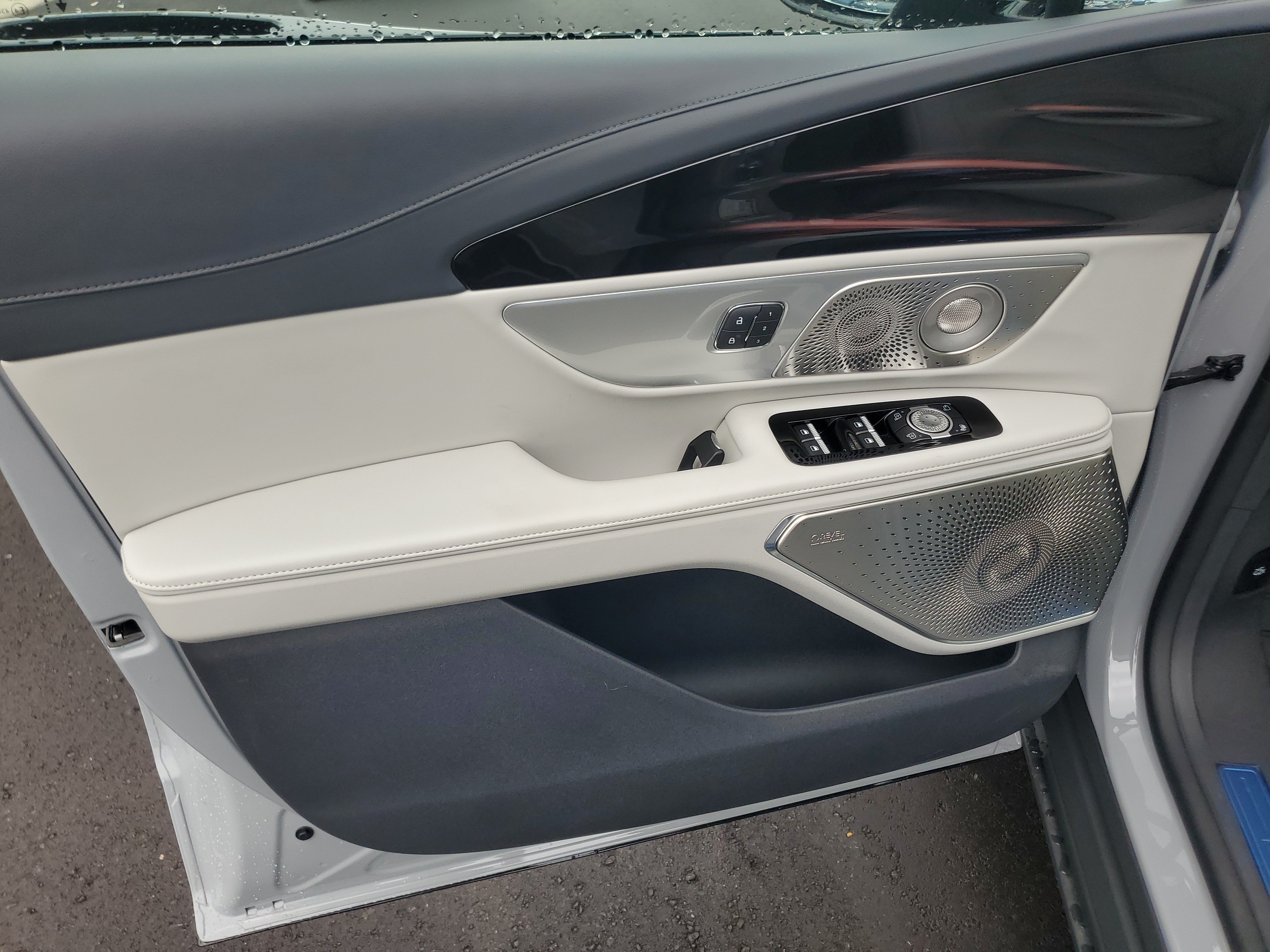 New 2026 Lincoln Nautilus Reserve AWD/4WD image 8